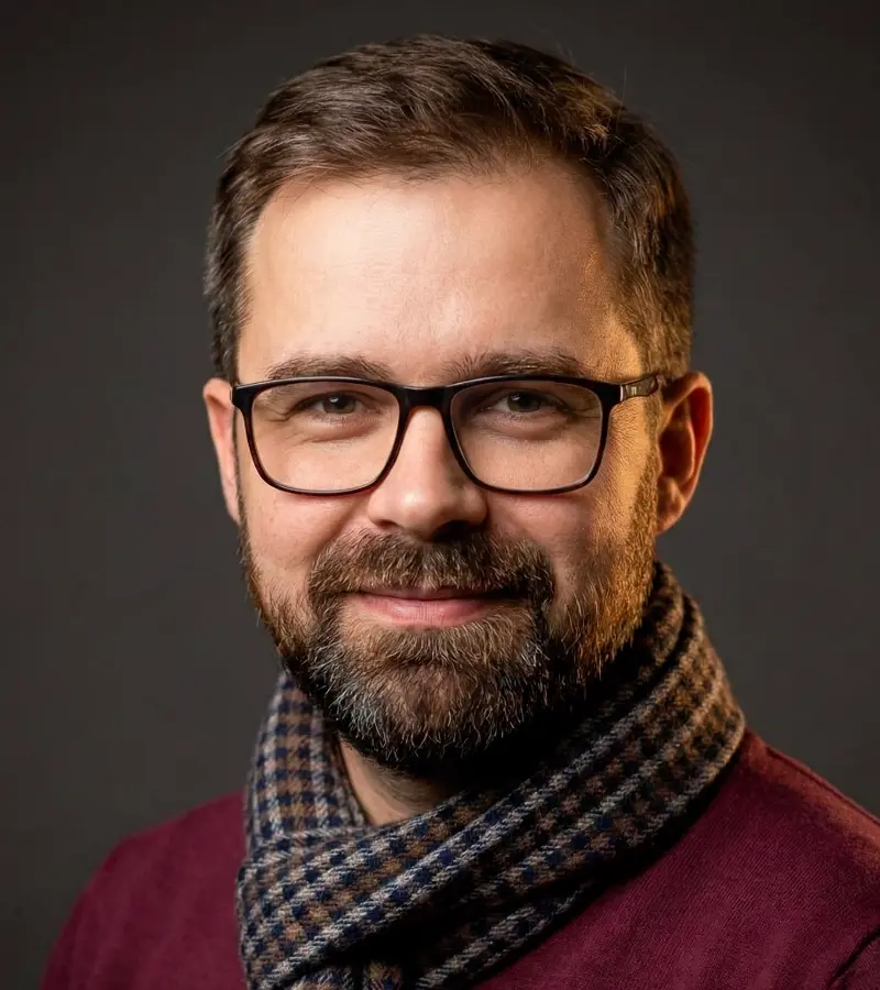 Prelegent Szymon Gabrek